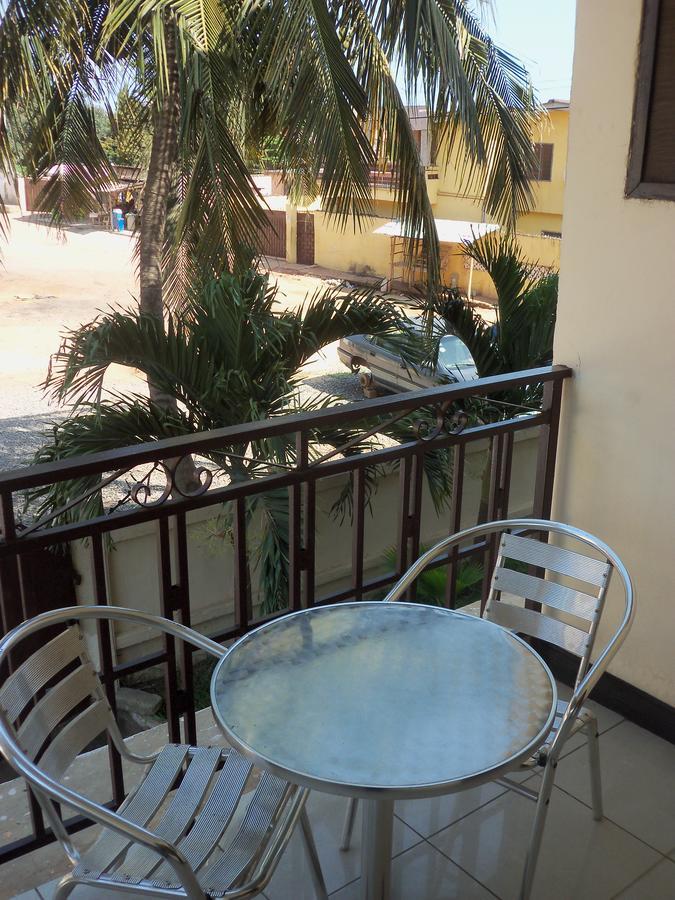 Jenos Hotels Accra Extérieur photo