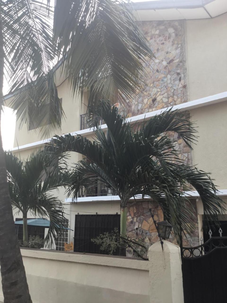 Jenos Hotels Accra Extérieur photo
